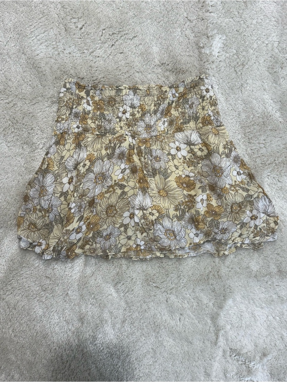 Abercrombie & Fitch Smocked Yellow Paisley Mini Skort Teen/Petite 11/12